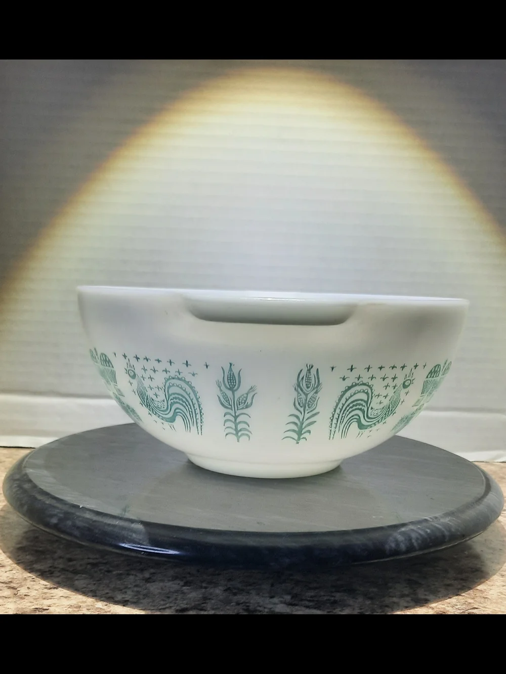 Vintage Pyrex Butterprint 443 Bowl